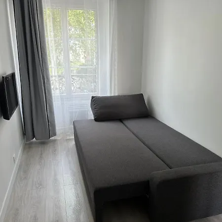 Studio 12