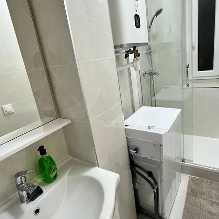 Studio 12 Apartment