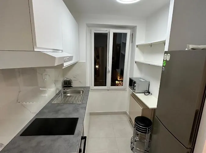 Apartment Studio 12